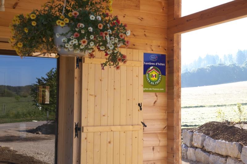 Chambres D'Hotes - Les Dolines La Chaux  Exteriör bild